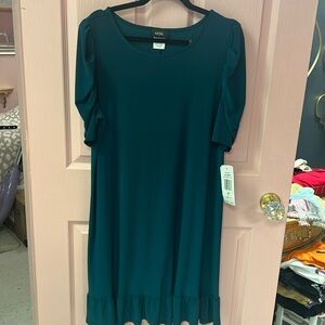 Lady size extra large emerald green dress NWT